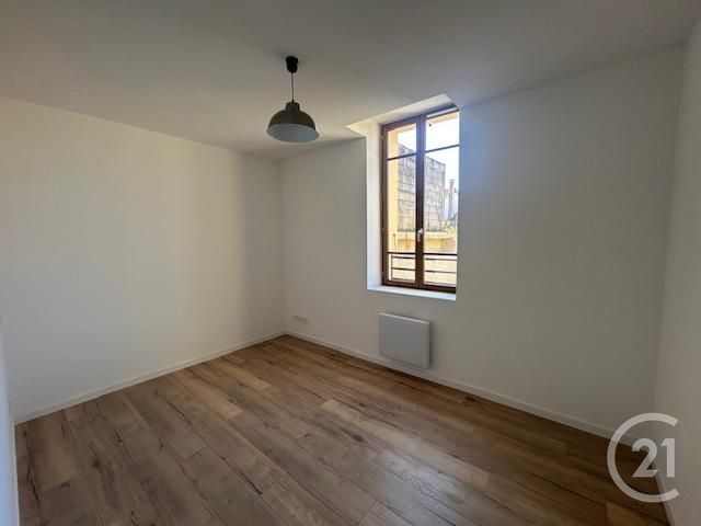 Appartement T2 &agrave; louer - 2 pi&egrave;ces - 33,88 m2 - Graulhet - 81 - MIDI-PYRENEES