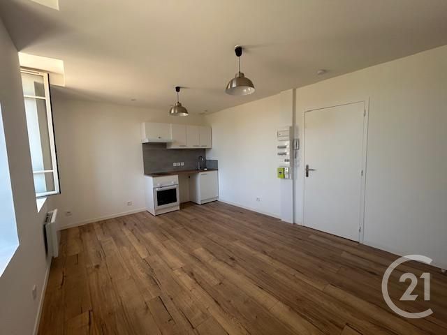 Appartement T2 &agrave; louer - 2 pi&egrave;ces - 33,88 m2 - Graulhet - 81 - MIDI-PYRENEES