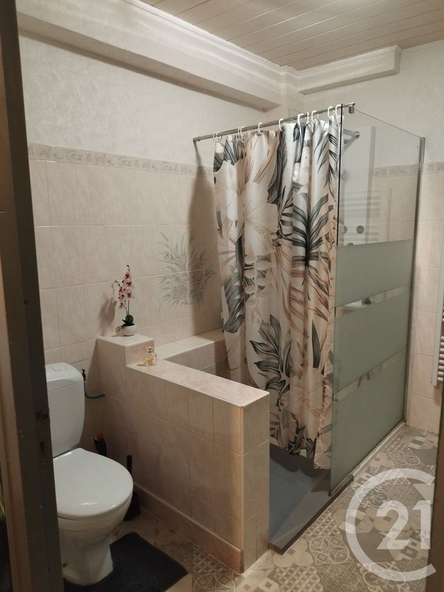 Maison &agrave; louer - 9 pi&egrave;ces - 214 m2 - Graulhet - 81 - MIDI-PYRENEES