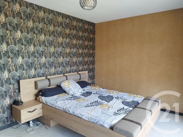 Maison &agrave; louer - 9 pi&egrave;ces - 214 m2 - Graulhet - 81 - MIDI-PYRENEES