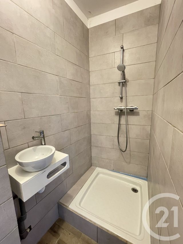 Appartement Studio &agrave; louer - 1 pi&egrave;ce - 26 m2 - Graulhet - 81 - MIDI-PYRENEES