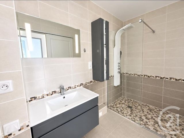 Maison &agrave; louer - 5 pi&egrave;ces - 82 m2 - Graulhet - 81 - MIDI-PYRENEES