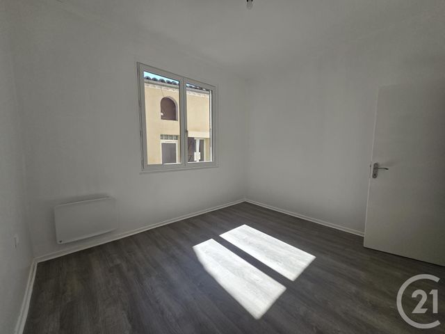 Appartement &agrave; louer - 2 pi&egrave;ces - 32,14 m2 - Graulhet - 81 - MIDI-PYRENEES