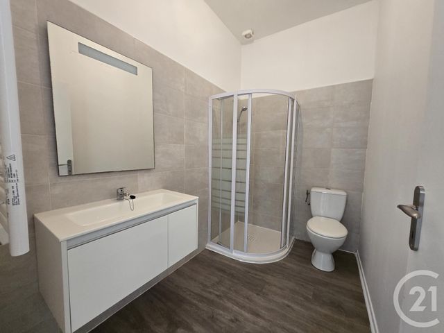 Appartement &agrave; louer - 2 pi&egrave;ces - 32,14 m2 - Graulhet - 81 - MIDI-PYRENEES