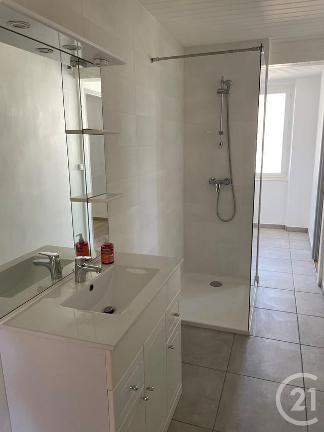 Maison &agrave; louer - 3 pi&egrave;ces - 85,70 m2 - Graulhet - 81 - MIDI-PYRENEES