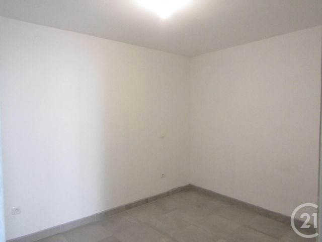 Appartement &agrave; louer - 3 pi&egrave;ces - 69 m2 - Graulhet - 81 - MIDI-PYRENEES