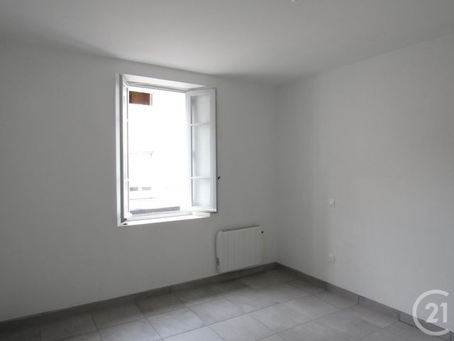 Appartement &agrave; louer - 3 pi&egrave;ces - 69 m2 - Graulhet - 81 - MIDI-PYRENEES