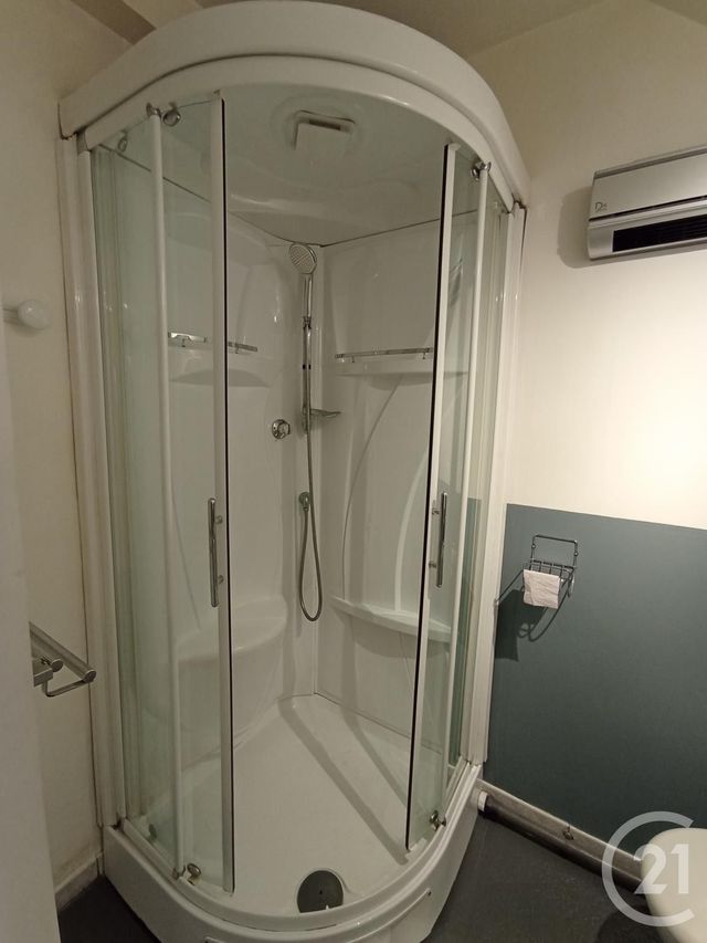 Appartement T1 &agrave; louer - 1 pi&egrave;ce - 34 m2 - Graulhet - 81 - MIDI-PYRENEES
