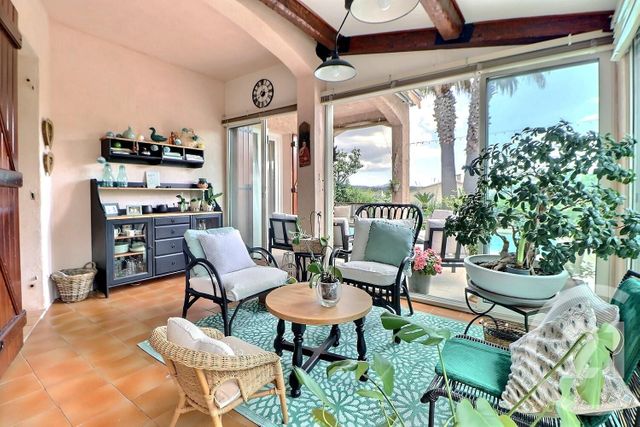 Maison à vendre - 5 pièces - 132 m2 - Frejus - 83 - PROVENCE-ALPES-COTE-D-AZUR