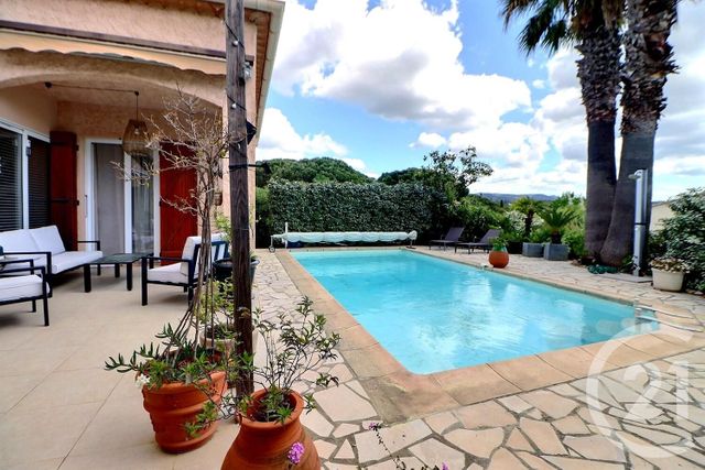 Maison à vendre - 5 pièces - 132 m2 - Frejus - 83 - PROVENCE-ALPES-COTE-D-AZUR