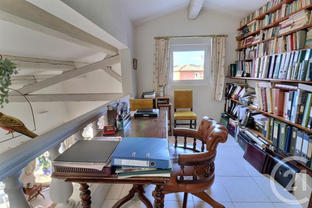 Maison à vendre - 8 pièces - 249 m2 - Frejus - 83 - PROVENCE-ALPES-COTE-D-AZUR