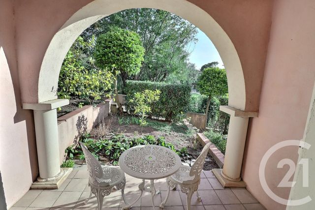 Maison à vendre - 8 pièces - 249 m2 - Frejus - 83 - PROVENCE-ALPES-COTE-D-AZUR