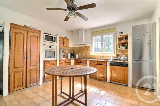 Maison à vendre - 6 pièces - 140 m2 - Frejus - 83 - PROVENCE-ALPES-COTE-D-AZUR