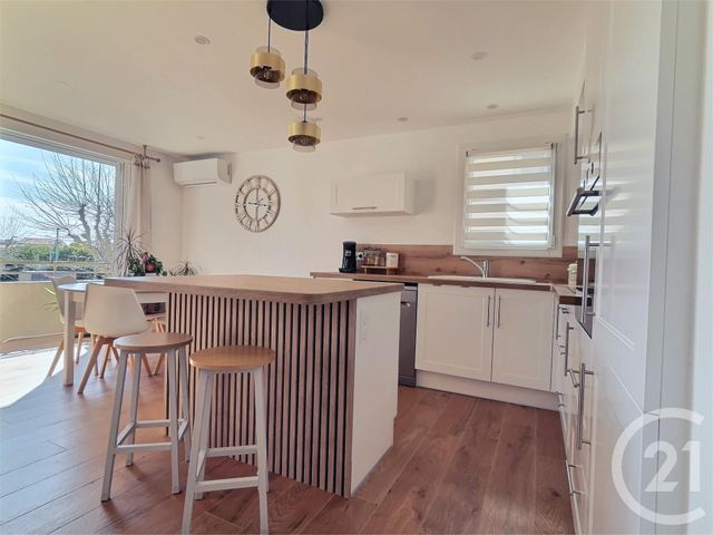 Appartement T3 à vendre - 3 pièces - 71,07 m2 - St Raphael - 83 - PROVENCE-ALPES-COTE-D-AZUR