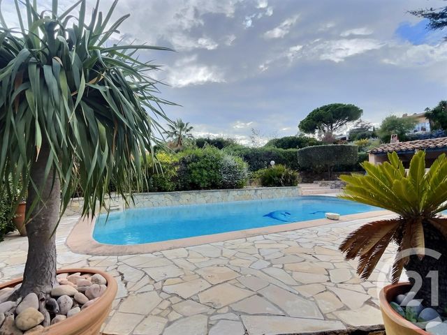 Maison à vendre - 5 pièces - 150,37 m2 - Les Issambres - 83 - PROVENCE-ALPES-COTE-D-AZUR