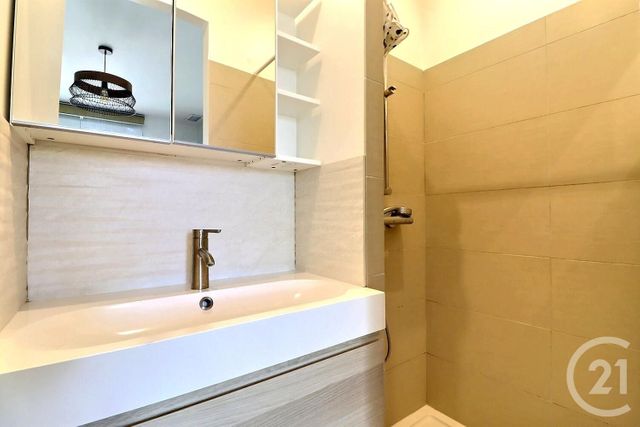 Maison à vendre - 5 pièces - 115 m2 - Frejus - 83 - PROVENCE-ALPES-COTE-D-AZUR