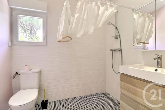 Maison à vendre - 5 pièces - 115 m2 - Frejus - 83 - PROVENCE-ALPES-COTE-D-AZUR