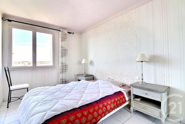 Appartement T3 à vendre - 3 pièces - 64,80 m2 - St Raphael - 83 - PROVENCE-ALPES-COTE-D-AZUR