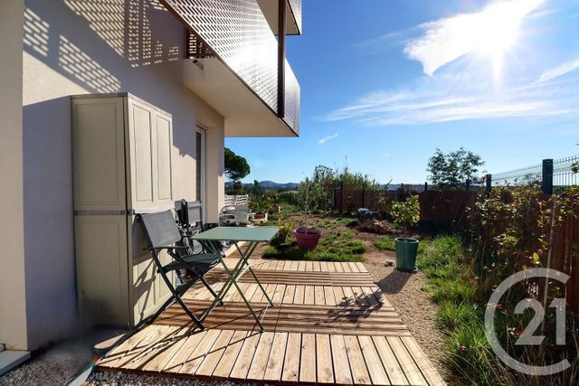 Appartement F3 à vendre - 3 pièces - 61,23 m2 - Frejus - 83 - PROVENCE-ALPES-COTE-D-AZUR