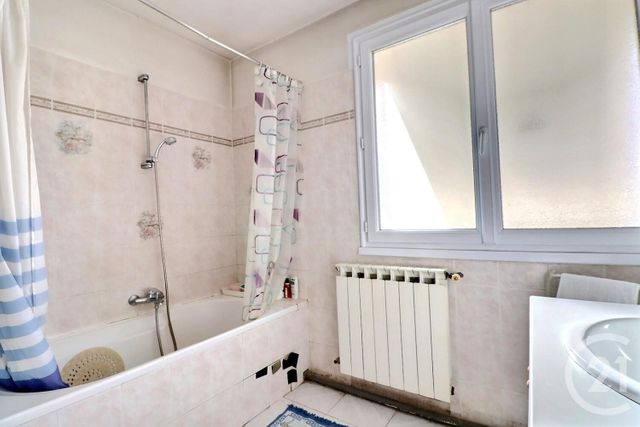 Maison à vendre - 5 pièces - 98,71 m2 - Frejus - 83 - PROVENCE-ALPES-COTE-D-AZUR