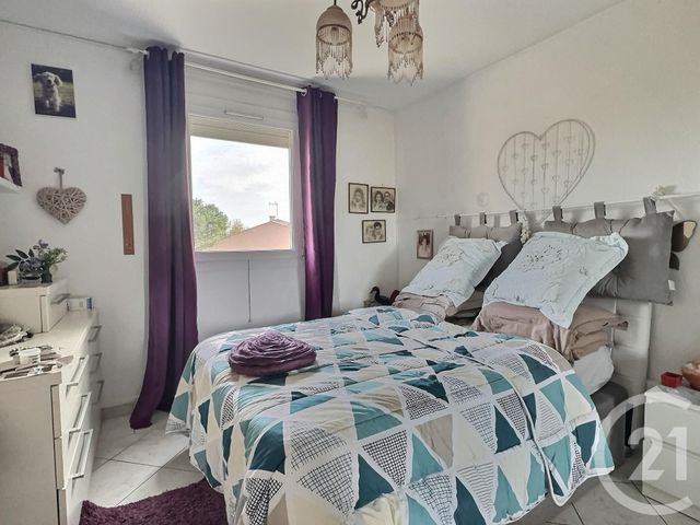 Appartement T3 à vendre - 3 pièces - 69,49 m2 - Frejus - 83 - PROVENCE-ALPES-COTE-D-AZUR