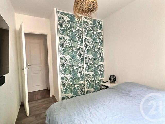 Appartement T3 à vendre - 3 pièces - 46,44 m2 - Frejus - 83 - PROVENCE-ALPES-COTE-D-AZUR