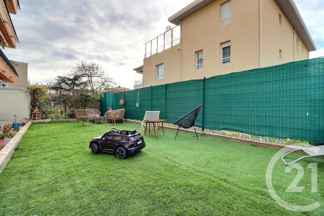 Appartement T3 &agrave; vendre - 3 pi&egrave;ces - 65,79 m2 - St Raphael - 83 - PROVENCE-ALPES-COTE-D-AZUR