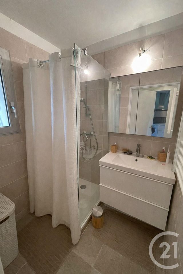 Appartement T2 &agrave; vendre - 2 pi&egrave;ces - 44 m2 - St Raphael - 83 - PROVENCE-ALPES-COTE-D-AZUR