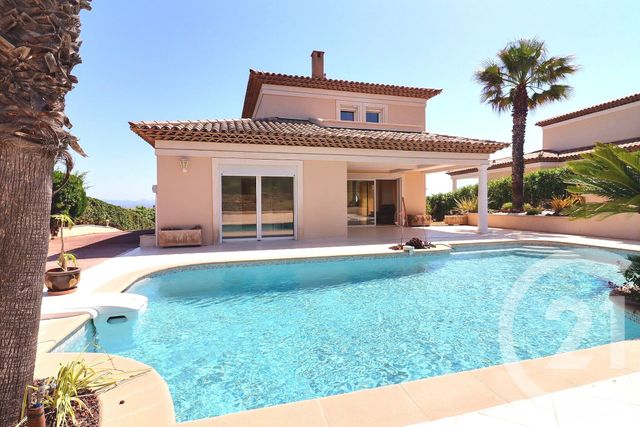 Maison &agrave; vendre - 6 pi&egrave;ces - 245 m2 - Frejus - 83 - PROVENCE-ALPES-COTE-D-AZUR