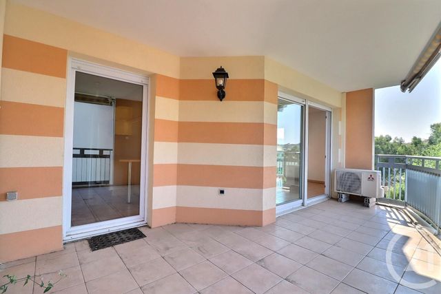 Appartement T4 &agrave; vendre - 4 pi&egrave;ces - 83 m2 - Frejus - 83 - PROVENCE-ALPES-COTE-D-AZUR