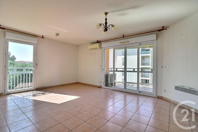Appartement T4 &agrave; vendre - 4 pi&egrave;ces - 83 m2 - Frejus - 83 - PROVENCE-ALPES-COTE-D-AZUR