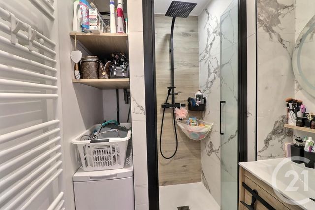 Appartement Studio &agrave; vendre - 1 pi&egrave;ce - 31 m2 - St Raphael - 83 - PROVENCE-ALPES-COTE-D-AZUR