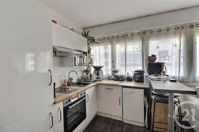 Appartement Studio &agrave; vendre - 1 pi&egrave;ce - 31 m2 - St Raphael - 83 - PROVENCE-ALPES-COTE-D-AZUR