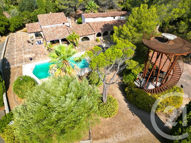 Maison &agrave; vendre - 12 pi&egrave;ces - 500 m2 - Frejus - 83 - PROVENCE-ALPES-COTE-D-AZUR