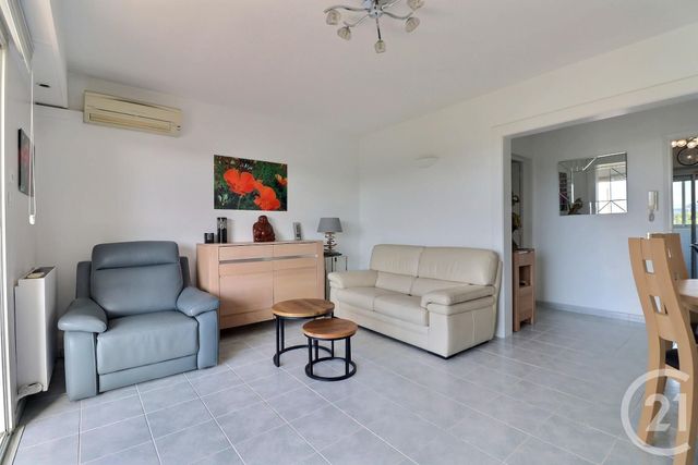 Appartement T3 &agrave; vendre - 3 pi&egrave;ces - 62,15 m2 - St Raphael - 83 - PROVENCE-ALPES-COTE-D-AZUR