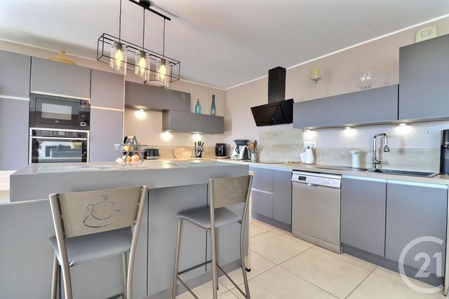 Appartement T4 &agrave; vendre - 4 pi&egrave;ces - 104,33 m2 - Frejus - 83 - PROVENCE-ALPES-COTE-D-AZUR