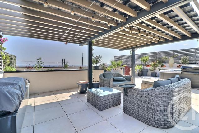 Appartement T4 &agrave; vendre - 4 pi&egrave;ces - 104,33 m2 - Frejus - 83 - PROVENCE-ALPES-COTE-D-AZUR