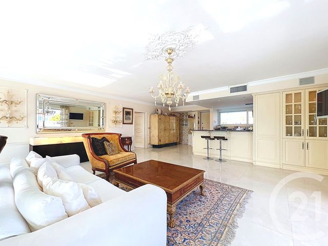 Appartement T4 à vendre - 4 pièces - 131 m2 - Villeneuve Loubet - 06 - PROVENCE-ALPES-COTE-D-AZUR