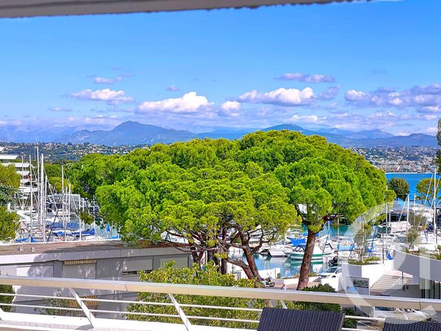 Appartement T4 à vendre - 4 pièces - 131 m2 - Villeneuve Loubet - 06 - PROVENCE-ALPES-COTE-D-AZUR