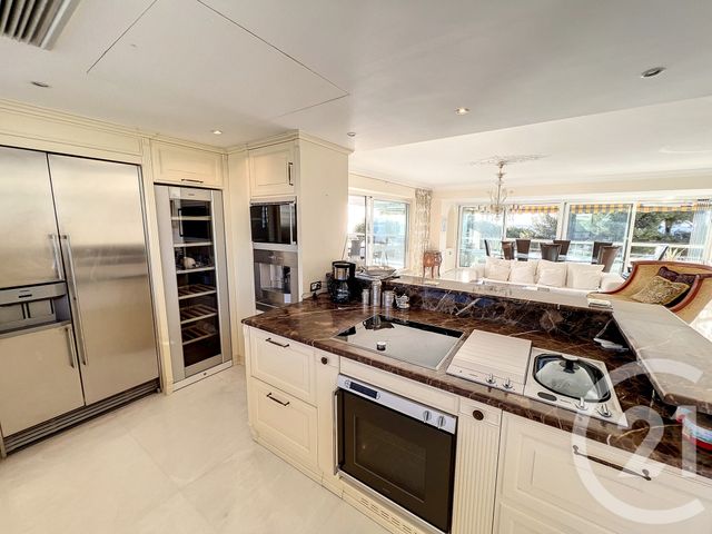 Appartement T4 à vendre - 4 pièces - 131 m2 - Villeneuve Loubet - 06 - PROVENCE-ALPES-COTE-D-AZUR