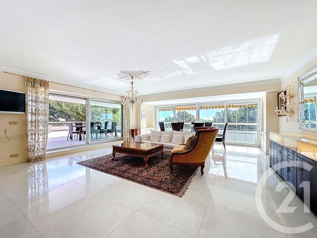 Appartement T4 à vendre - 4 pièces - 131 m2 - Villeneuve Loubet - 06 - PROVENCE-ALPES-COTE-D-AZUR