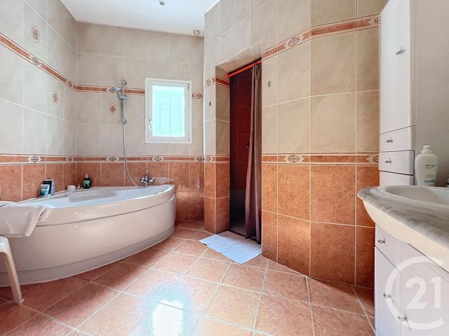 Maison à vendre - 8 pièces - 401 m2 - Villeneuve Loubet - 06 - PROVENCE-ALPES-COTE-D-AZUR