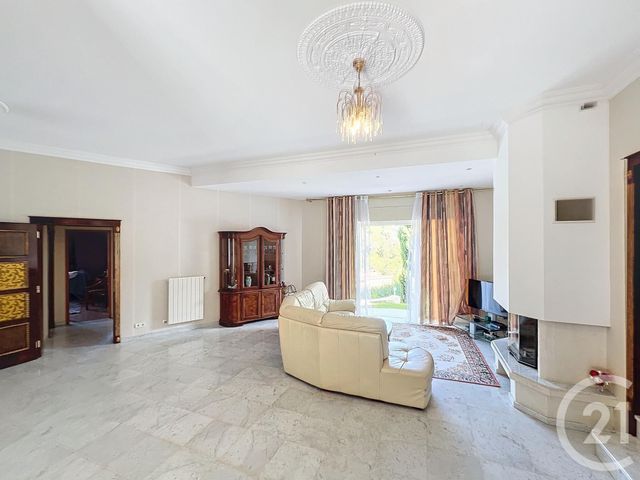 Maison à vendre - 8 pièces - 401 m2 - Villeneuve Loubet - 06 - PROVENCE-ALPES-COTE-D-AZUR