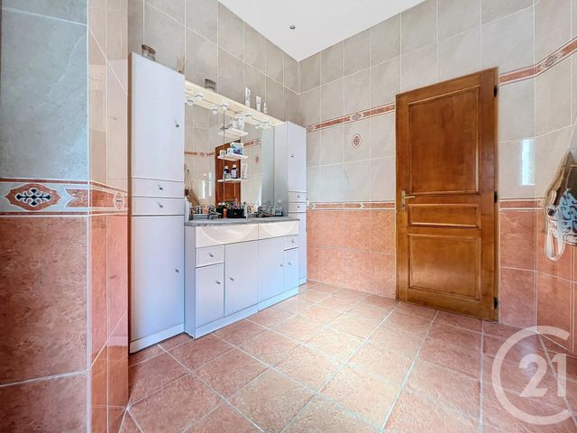 Maison à vendre - 8 pièces - 401 m2 - Villeneuve Loubet - 06 - PROVENCE-ALPES-COTE-D-AZUR