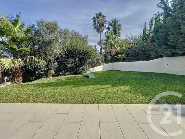 Maison à vendre - 8 pièces - 401 m2 - Villeneuve Loubet - 06 - PROVENCE-ALPES-COTE-D-AZUR