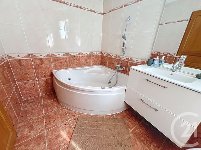 Maison à vendre - 8 pièces - 401 m2 - Villeneuve Loubet - 06 - PROVENCE-ALPES-COTE-D-AZUR