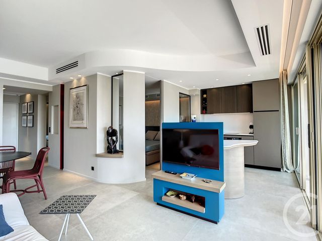 Appartement F2 à vendre - 2 pièces - 46 m2 - Villeneuve Loubet - 06 - PROVENCE-ALPES-COTE-D-AZUR