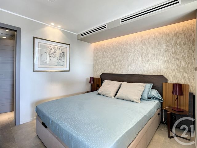 Appartement F2 à vendre - 2 pièces - 46 m2 - Villeneuve Loubet - 06 - PROVENCE-ALPES-COTE-D-AZUR