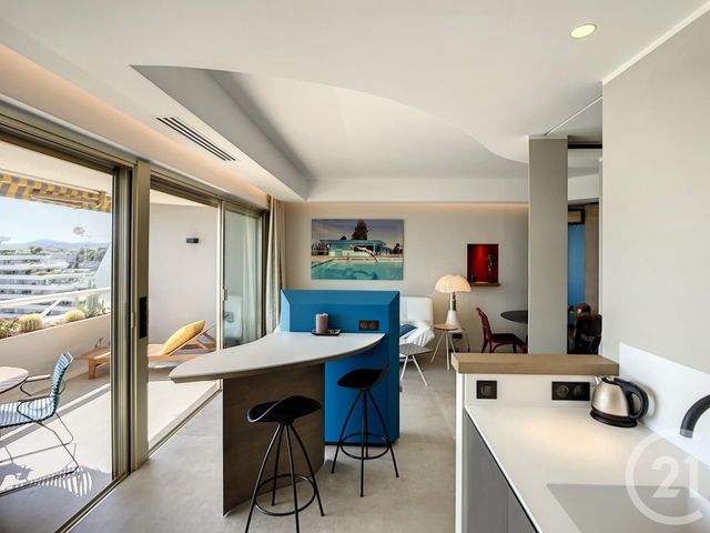 Appartement F2 à vendre - 2 pièces - 46 m2 - Villeneuve Loubet - 06 - PROVENCE-ALPES-COTE-D-AZUR