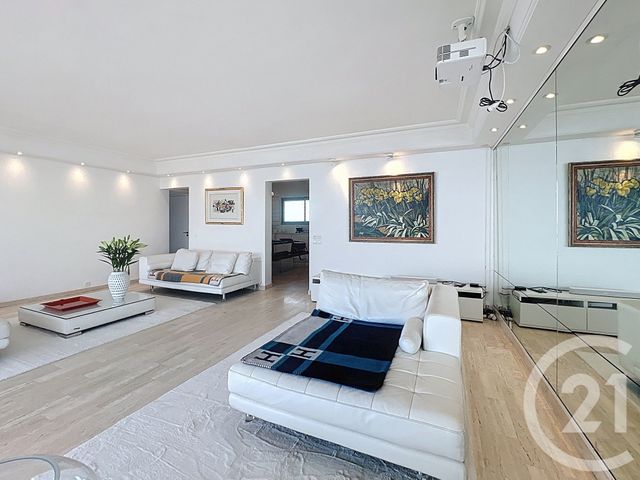 Appartement F4 à vendre - 4 pièces - 95,55 m2 - Villeneuve Loubet - 06 - PROVENCE-ALPES-COTE-D-AZUR